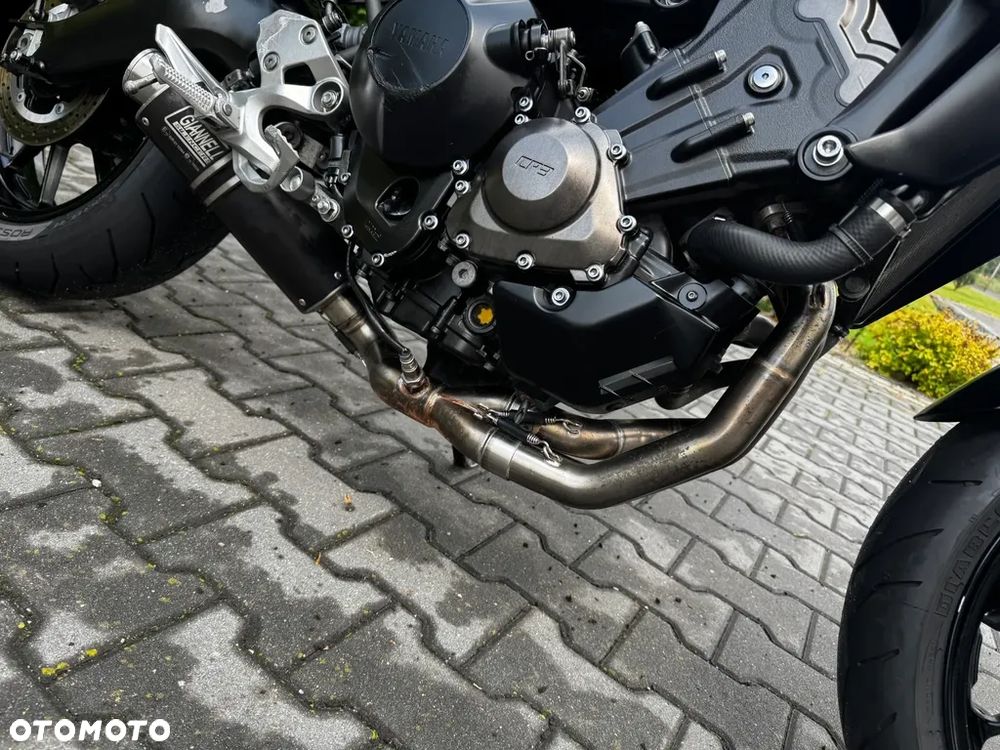 Yamaha MT - 16