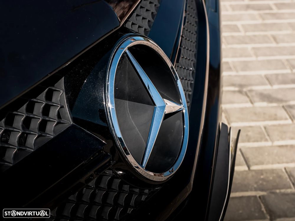 Mercedes-Benz SL 63 AMG Standard - 40
