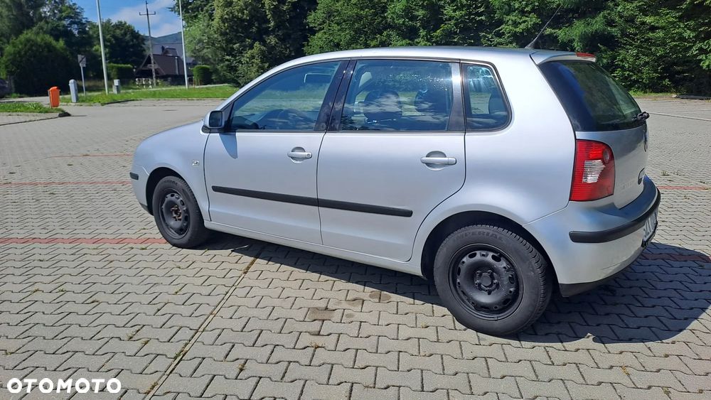 Volkswagen Polo 1.4 16V Comfortline - 5