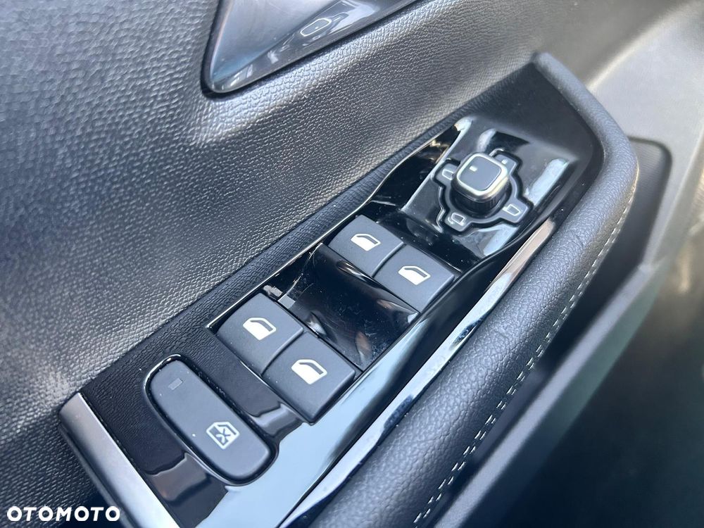 Opel Astra 1.2 Turbo Automatik GS Line - 25