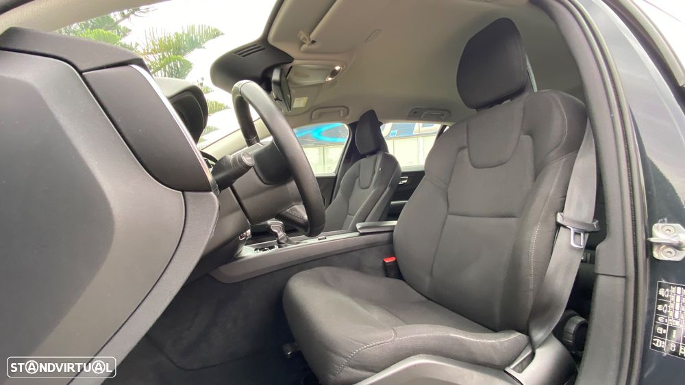 Volvo V60 2.0 D3 Momentum Plus Geartronic - 21