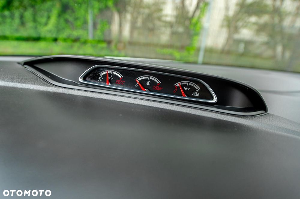 Ford Focus - 32