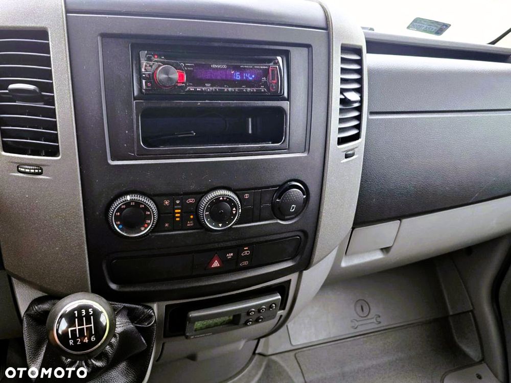 Volkswagen CRAFTER 2.0 TDI - 165 KM – L2H2 – IZOTERMA - CHŁODNIA – MROŹNIA (-20’C) - 25