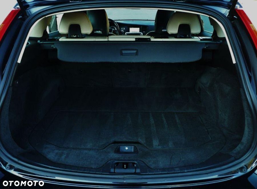Volvo V60 D3 Summum - 29