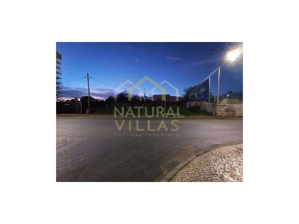 Terreno com Elevado Potencial Construtivo, Lejana de Cima, Faro - Grande imagem: 2/4