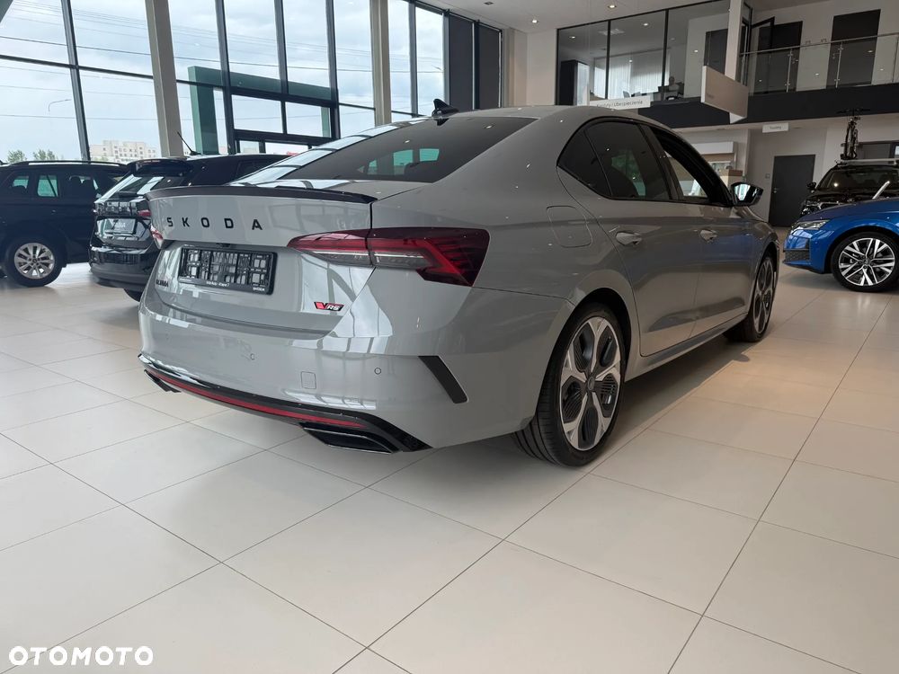 Skoda Octavia 2.0 TSI RS DSG - 4