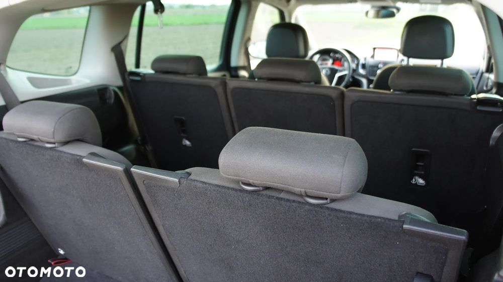 Opel Zafira - 28