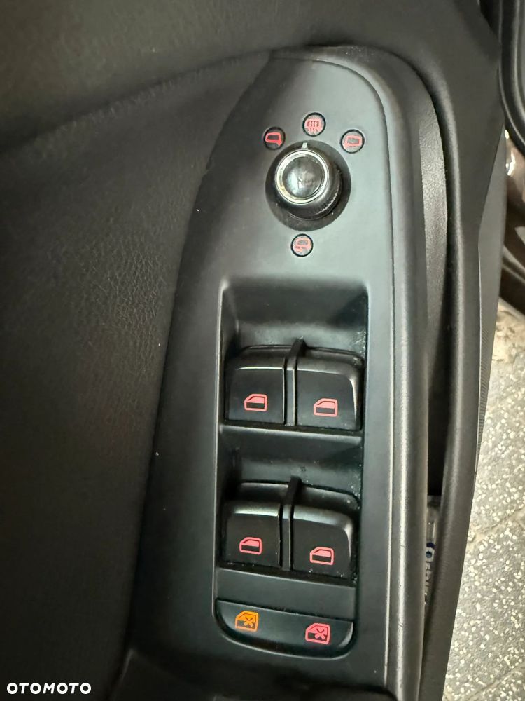 Audi A4 Avant 2.0 TDI DPF Attraction - 12