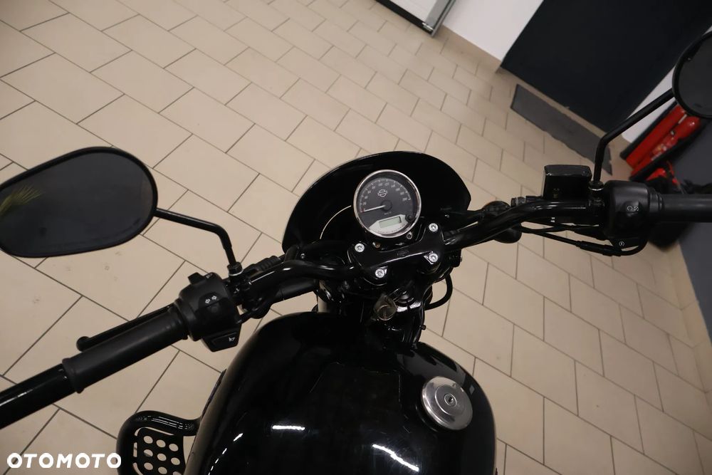 Harley-Davidson Street XG 750 - 9