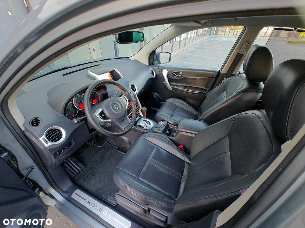 Renault Koleos 2.0 dCi FAP 4x4 Luxe - 28