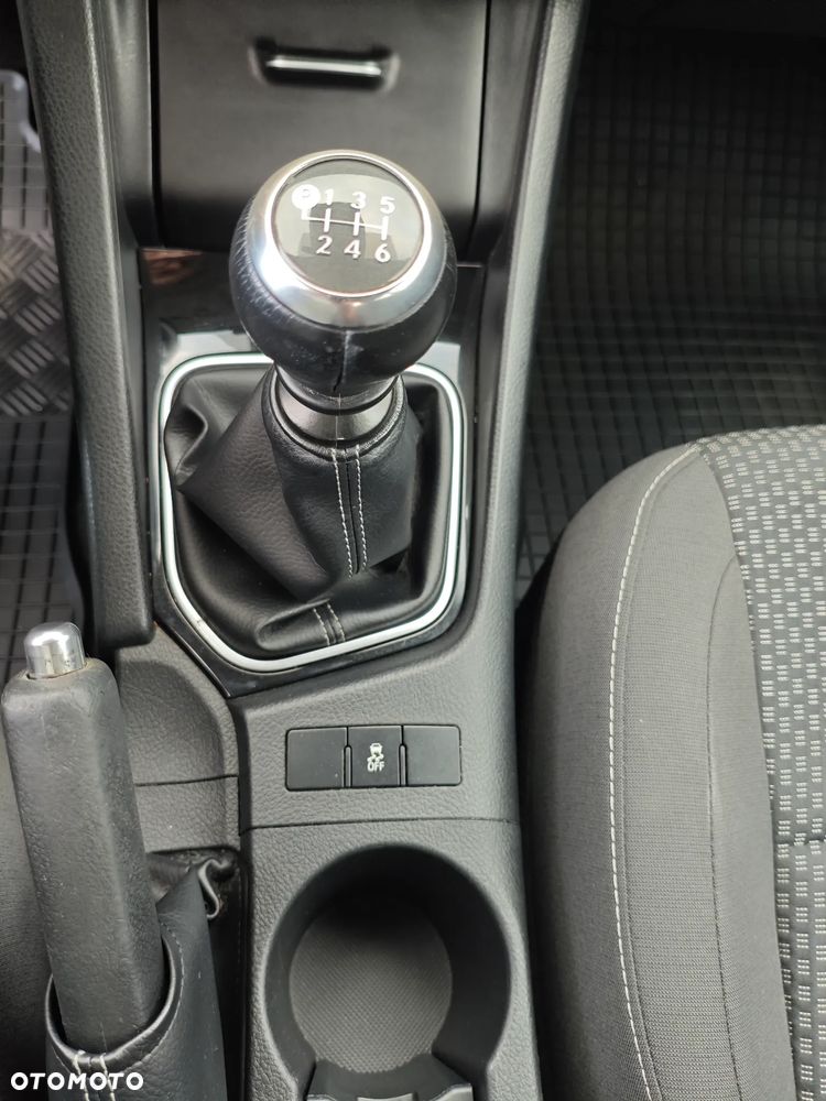 Toyota Corolla 1.4 D-4D Comfort - 17