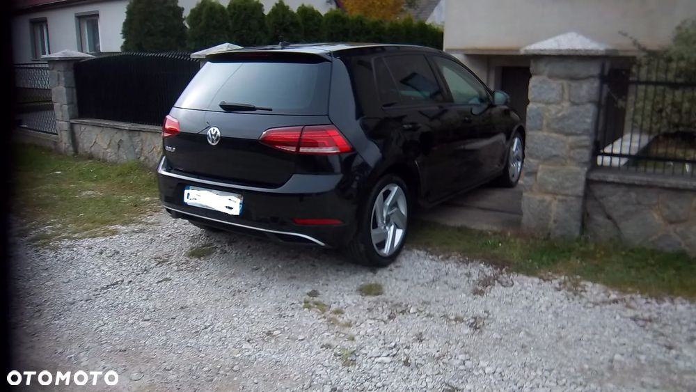 Volkswagen Golf - 21
