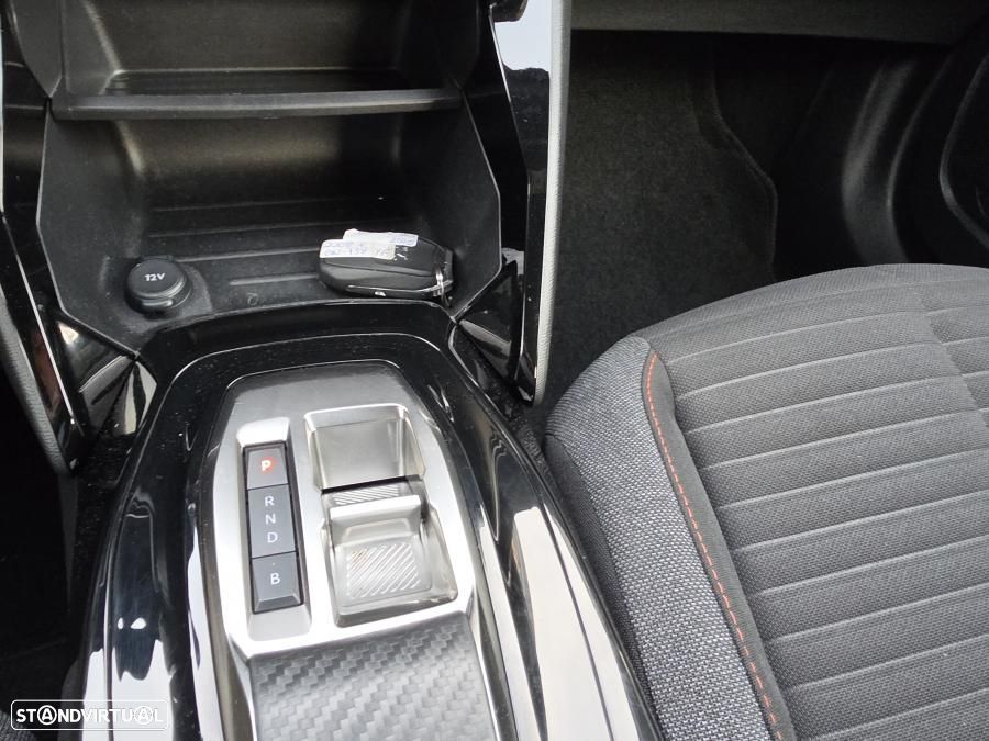 Peugeot e-2008 50 kWh Active Pack - 35