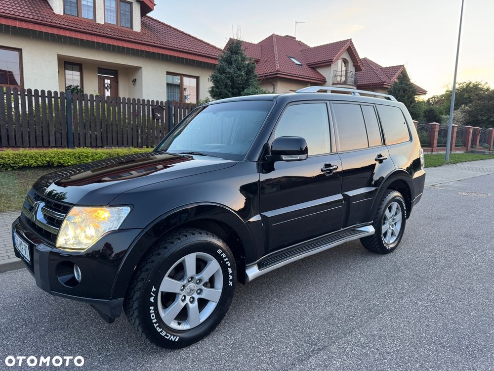 Mitsubishi Pajero 3.2 DI-D Automatik Intense - 1