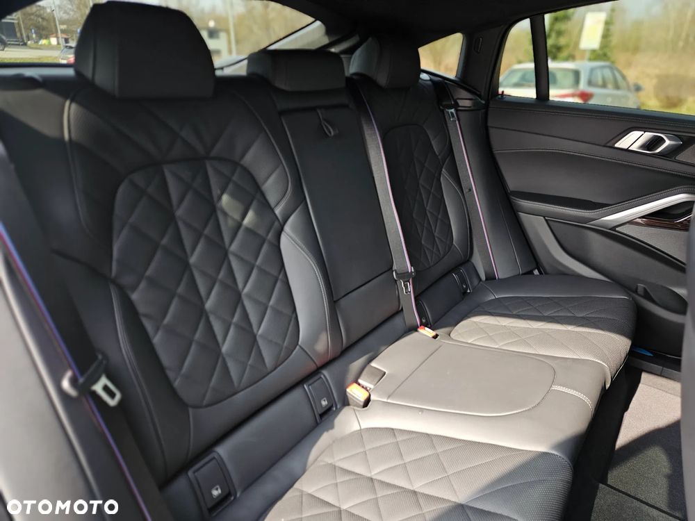 BMW X6 - 31