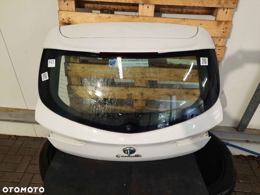 / KLAPA TYŁ TYLNA BAGAŻNIKA ALFA ROMEO GIULIETTA 296/A BIAŁA - 6