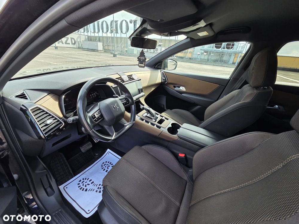 DS Automobiles DS 7 Crossback - 17