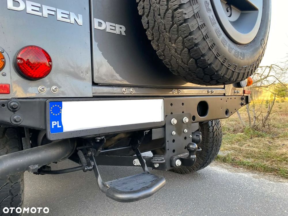 Land Rover Defender 2.2 TD4 E - 24