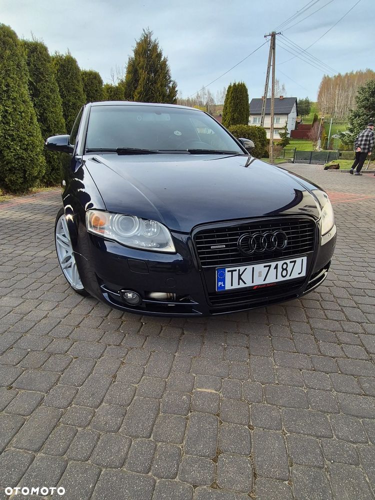 Audi A4 Limousine - 31