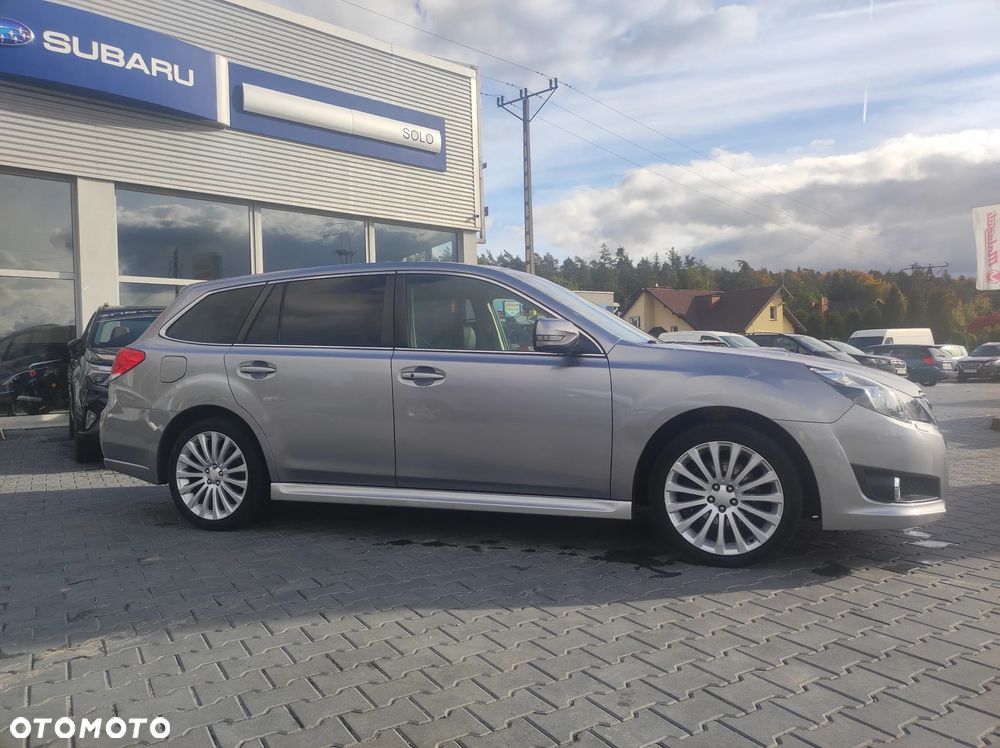 Subaru Legacy 2.5i GT - 7