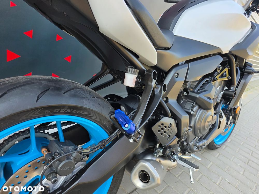 Yamaha MT - 30