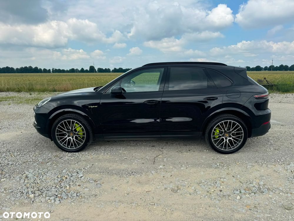 Porsche Cayenne E-Hybrid - 4