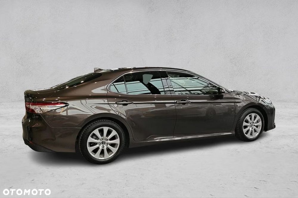 Toyota Camry Executive - 3