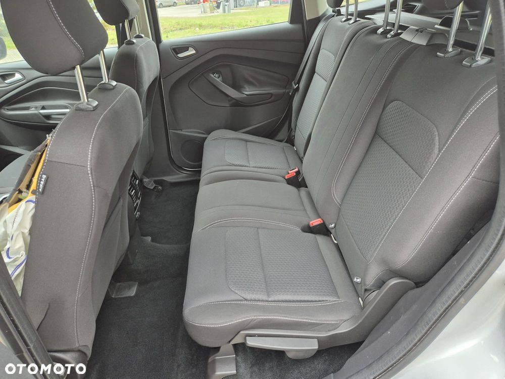 Ford Kuga 1.5 EcoBoost 2x4 Titanium - 14