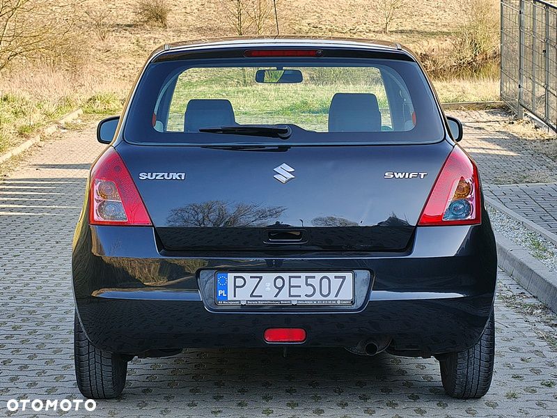 Suzuki Swift 1.3 Comfort - 26