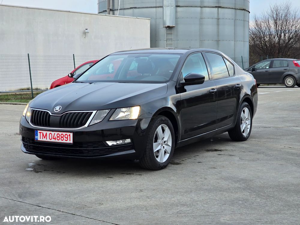 Skoda Octavia 2.0 TDI DSG Clever - 2