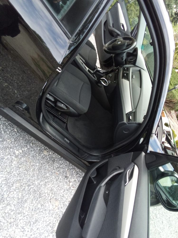 BMW X1 - 17