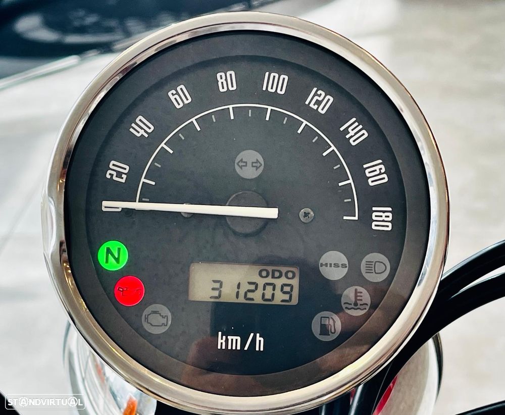 Honda VT 750S - 4
