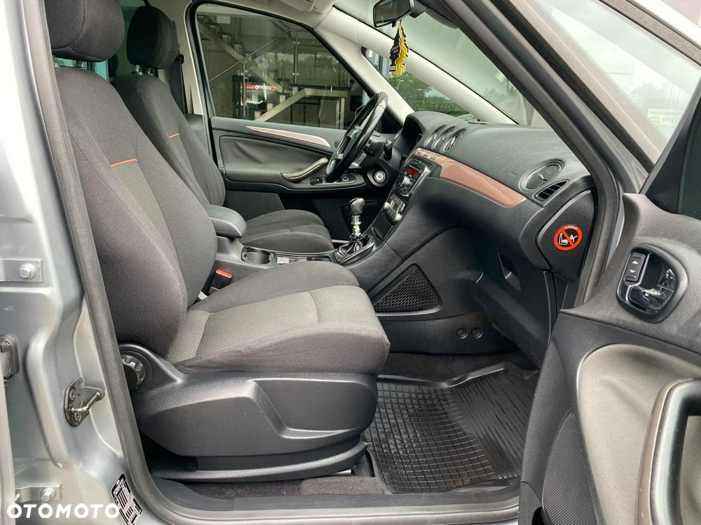 Ford S-Max - 14
