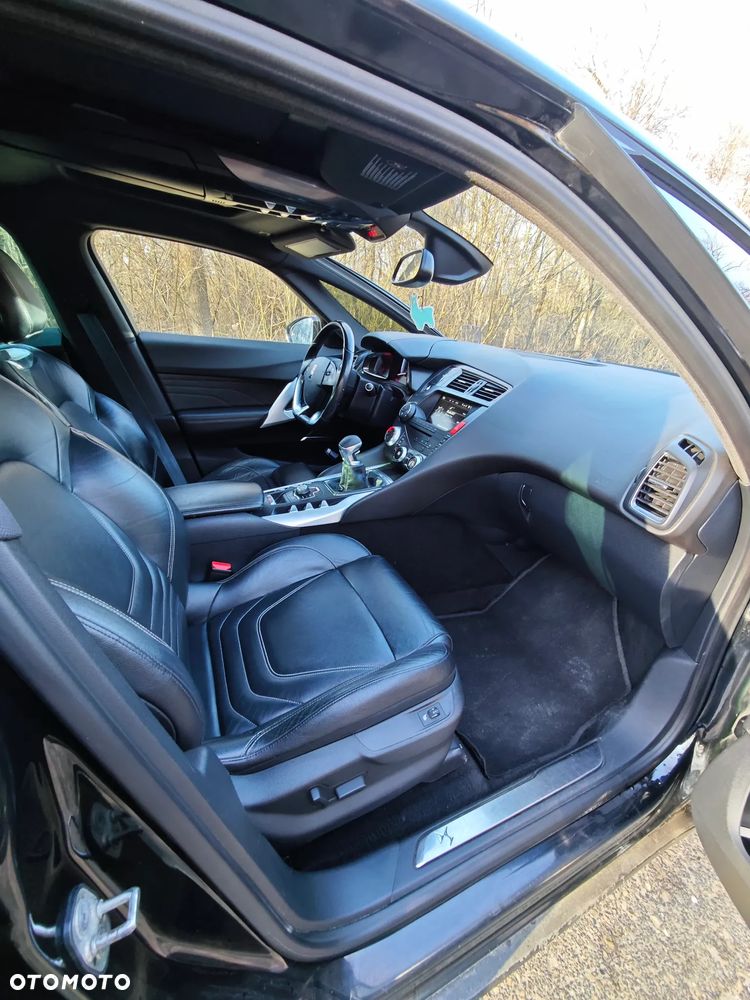 Citroën DS5 2.0 HDi SoChic - 24