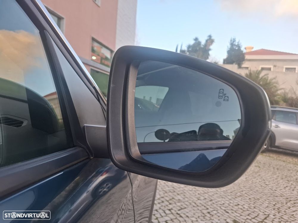 Peugeot 3008 1.6 Hybrid Allure e-EAT8 - 50