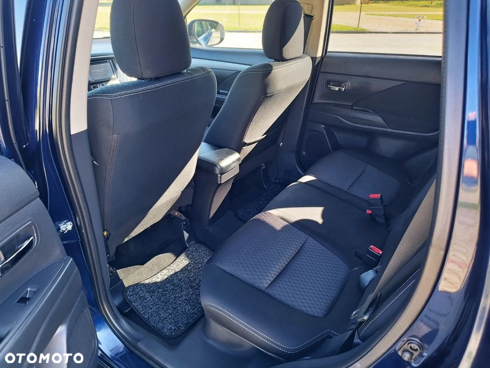 Mitsubishi Outlander 2.0 2WD Diamant Edition - 22
