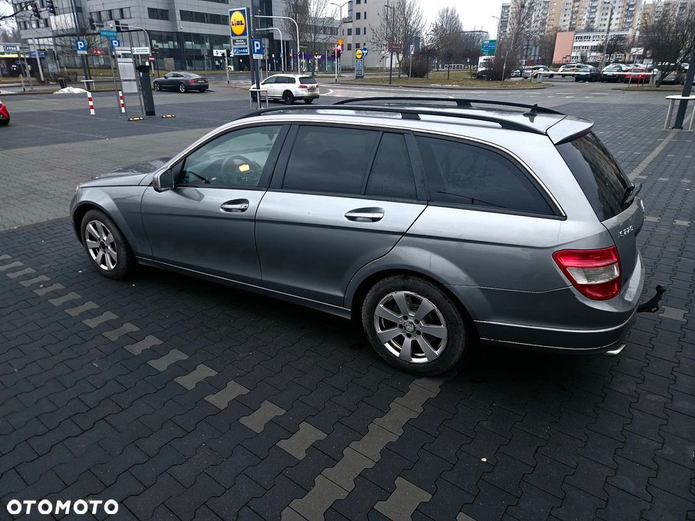Mercedes-Benz Klasa C 220 CDI DPF Automatik BlueEFFICIENCY Avantgarde - 2