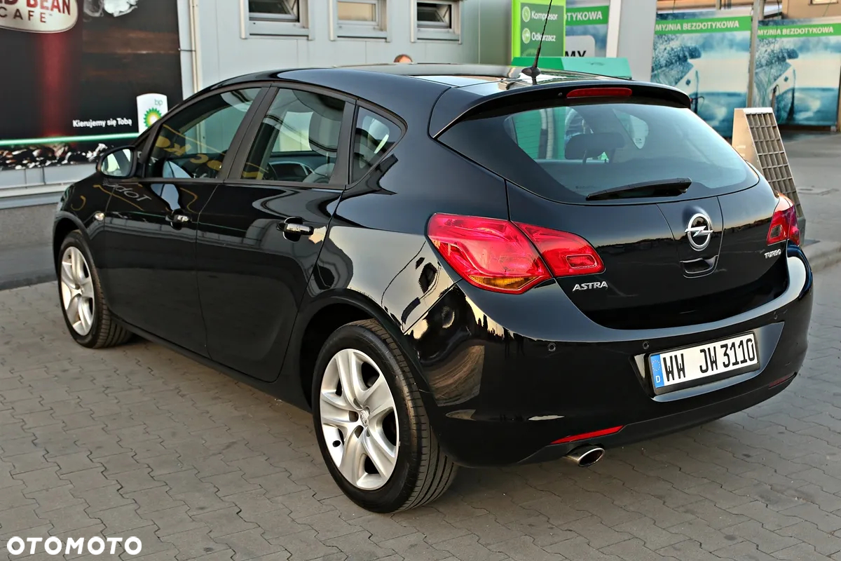 Opel Astra - 18