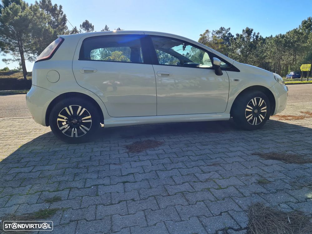 Fiat Punto 1.2 Young II S&S - 3
