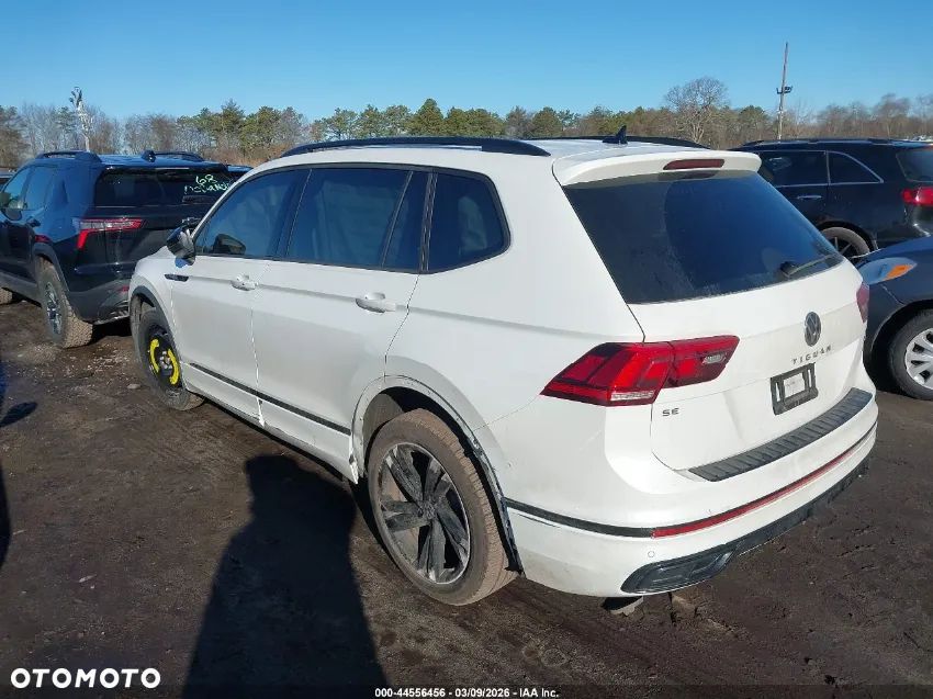 Volkswagen Tiguan - 6