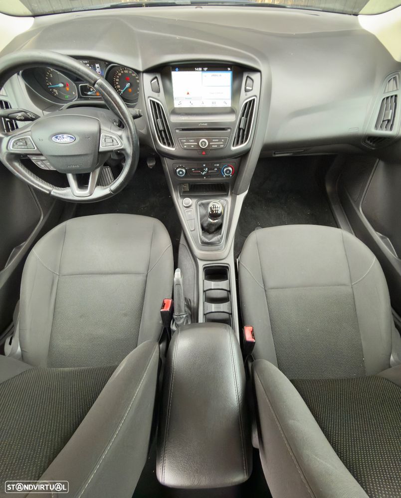 Ford Focus SW 1.5 TDCi EcoBlue Business - 6