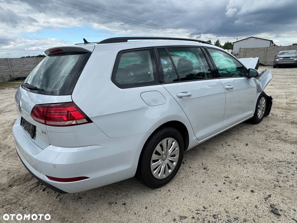 Volkswagen Golf 1.0 TSI (BlueMotion Technology) Trendline - 6