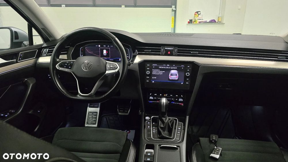 Volkswagen Passat - 15