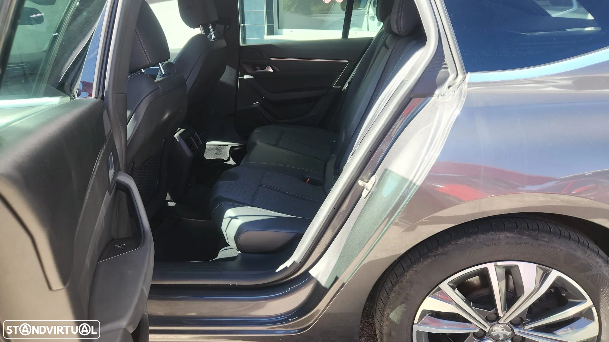 Peugeot 508 SW - 8