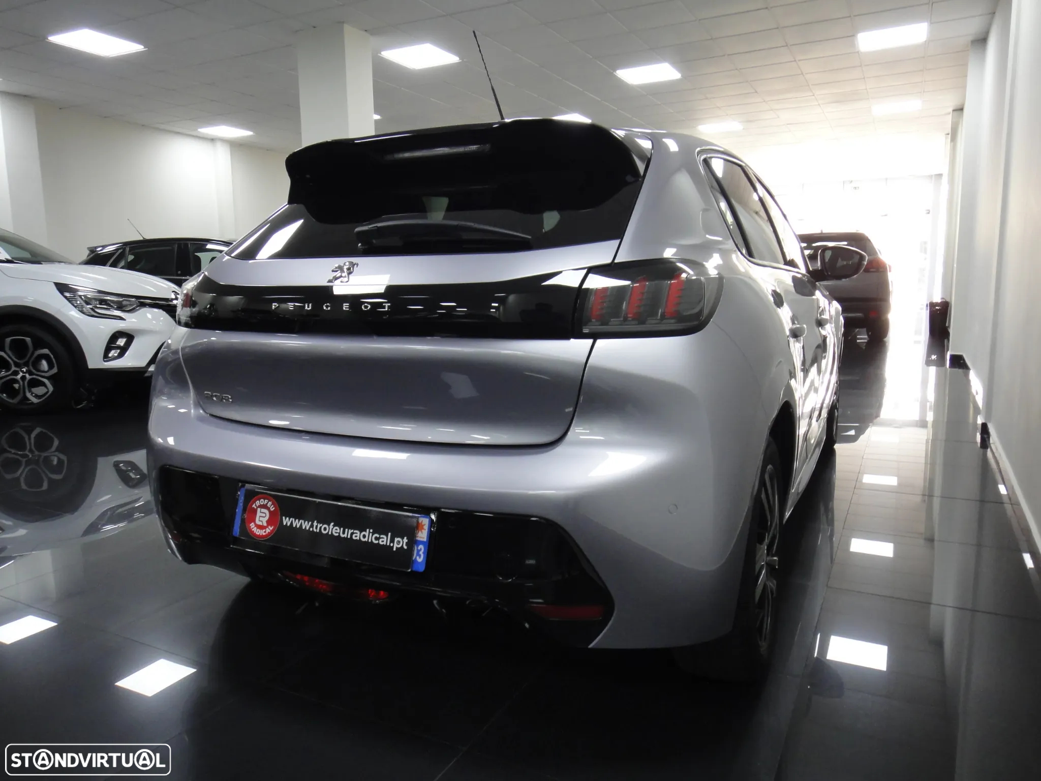 Peugeot 208 PureTech 100 EAT8 Allure Pack - 7