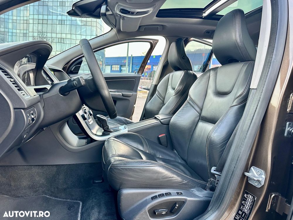 Volvo XC 60 D4 Geartronic Ocean Race - 31