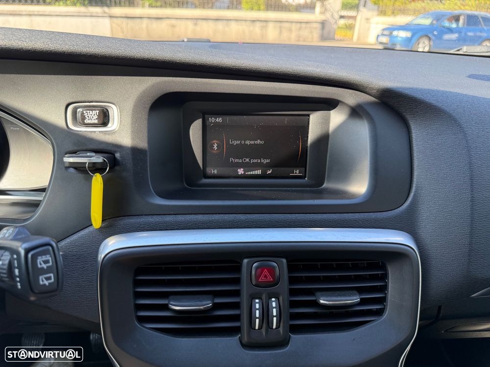 Volvo V40 1.6 D2 Eco Momentum - 34