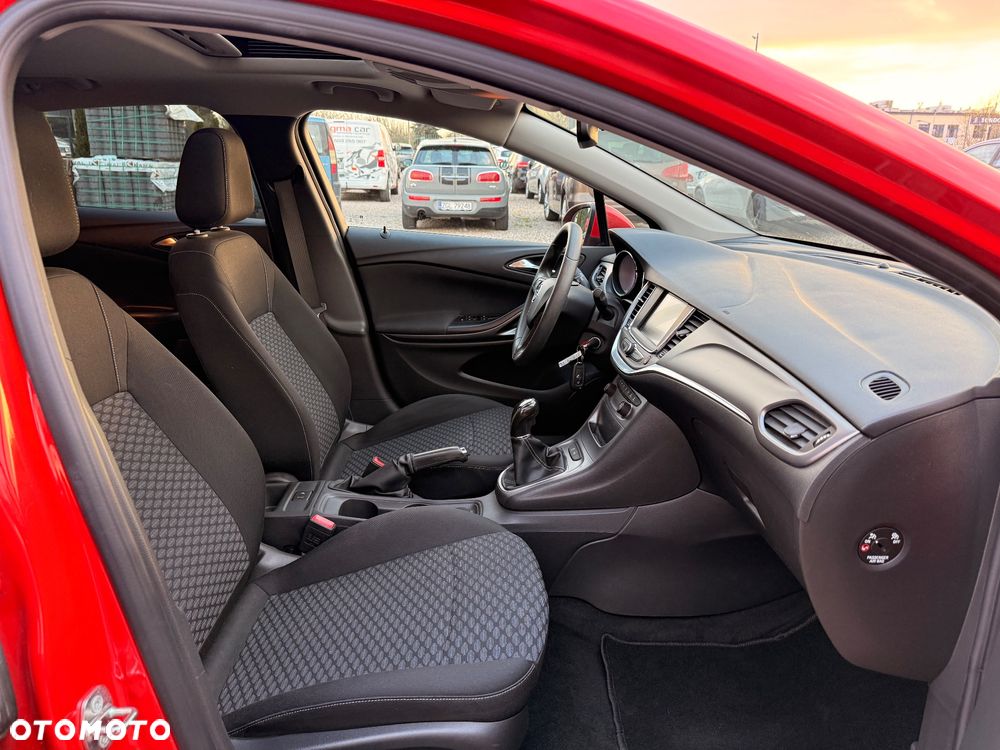 Opel Astra 1.6 CDTI Essentia - 31