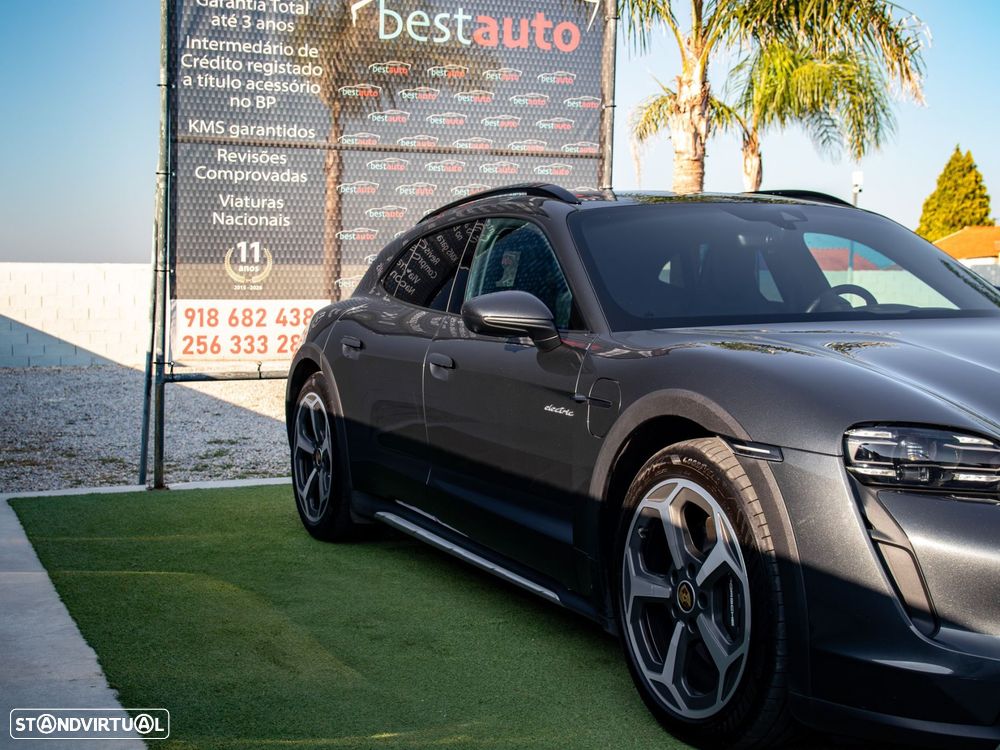 Porsche Taycan Cross Turismo - 6
