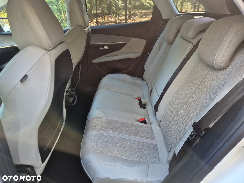 Peugeot 3008 BlueHDi 130 Stop & Start Allure - 19